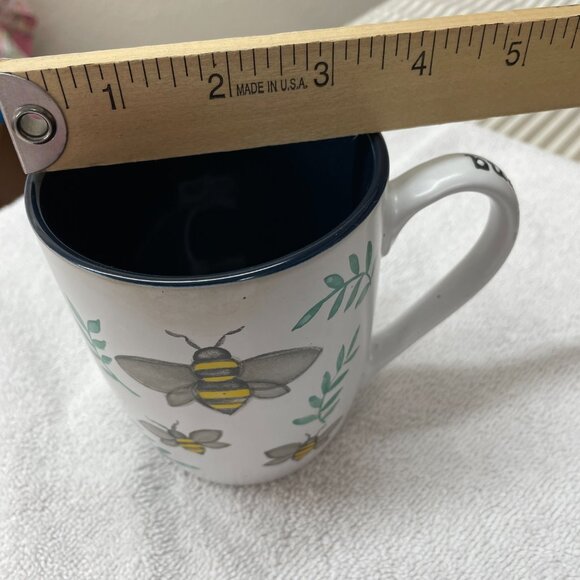 Heartland Hive Ceramic "Busy Bee" Mug - Picture 4 of 4